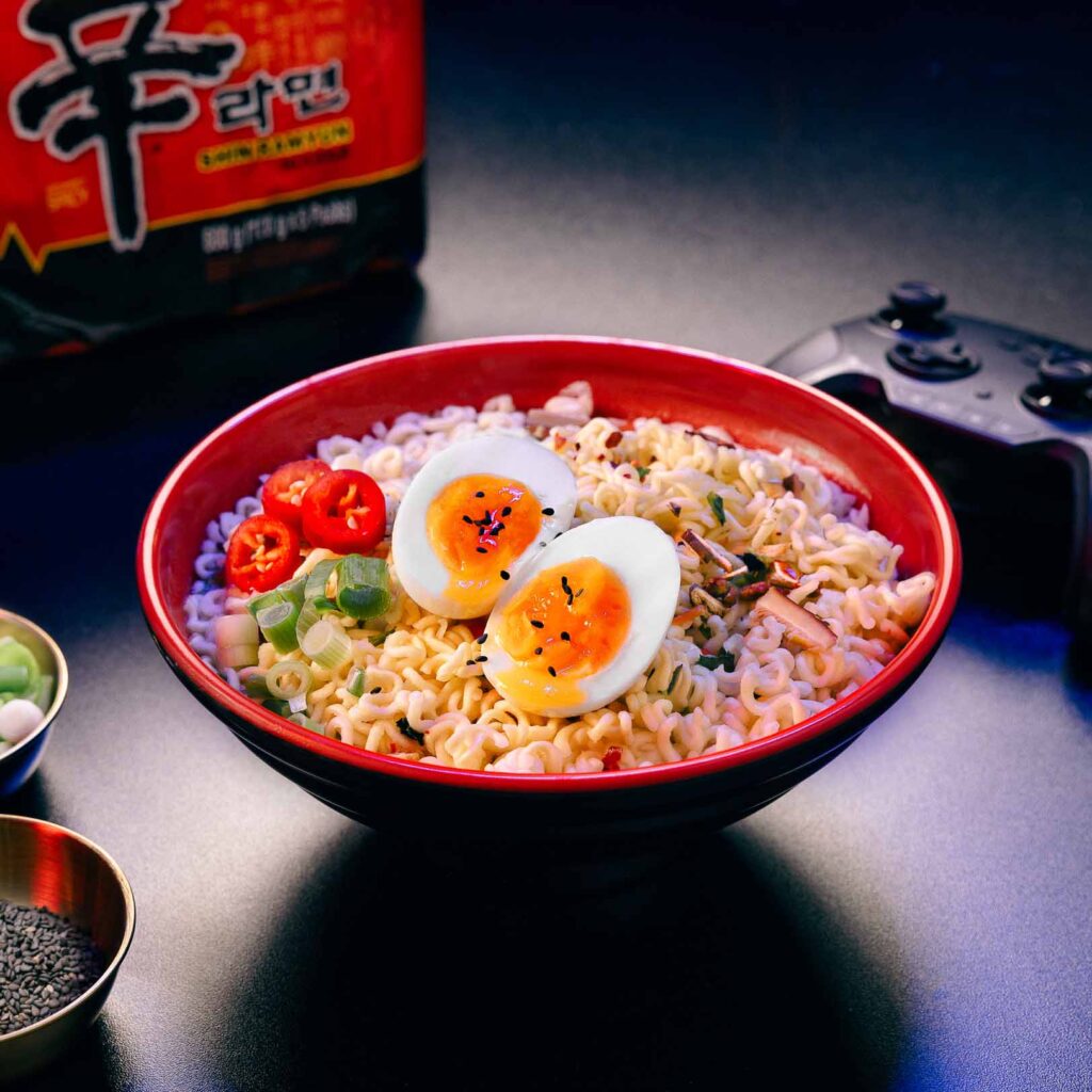 Nongshim Shin Ramyun Noodle serviertes Essen